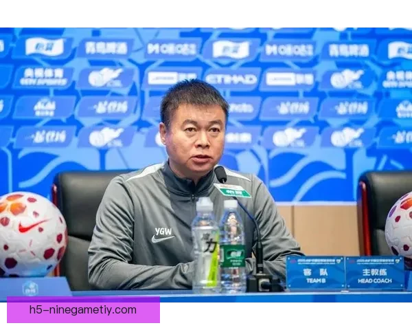 于根伟谈黄嘉辉伤缺倡教练互学 于根伟谈黄嘉辉伤缺倡教练互学